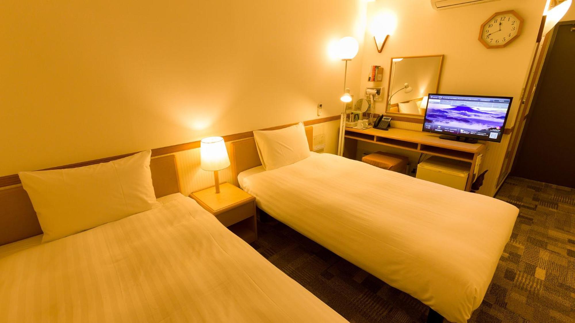 Toyoko Inn Naha Omoromachi Ekimae Номер фото