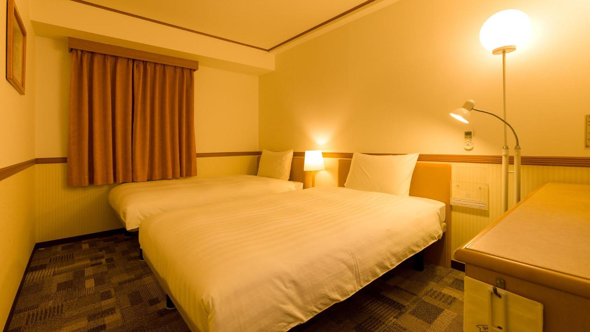 Toyoko Inn Naha Omoromachi Ekimae Номер фото